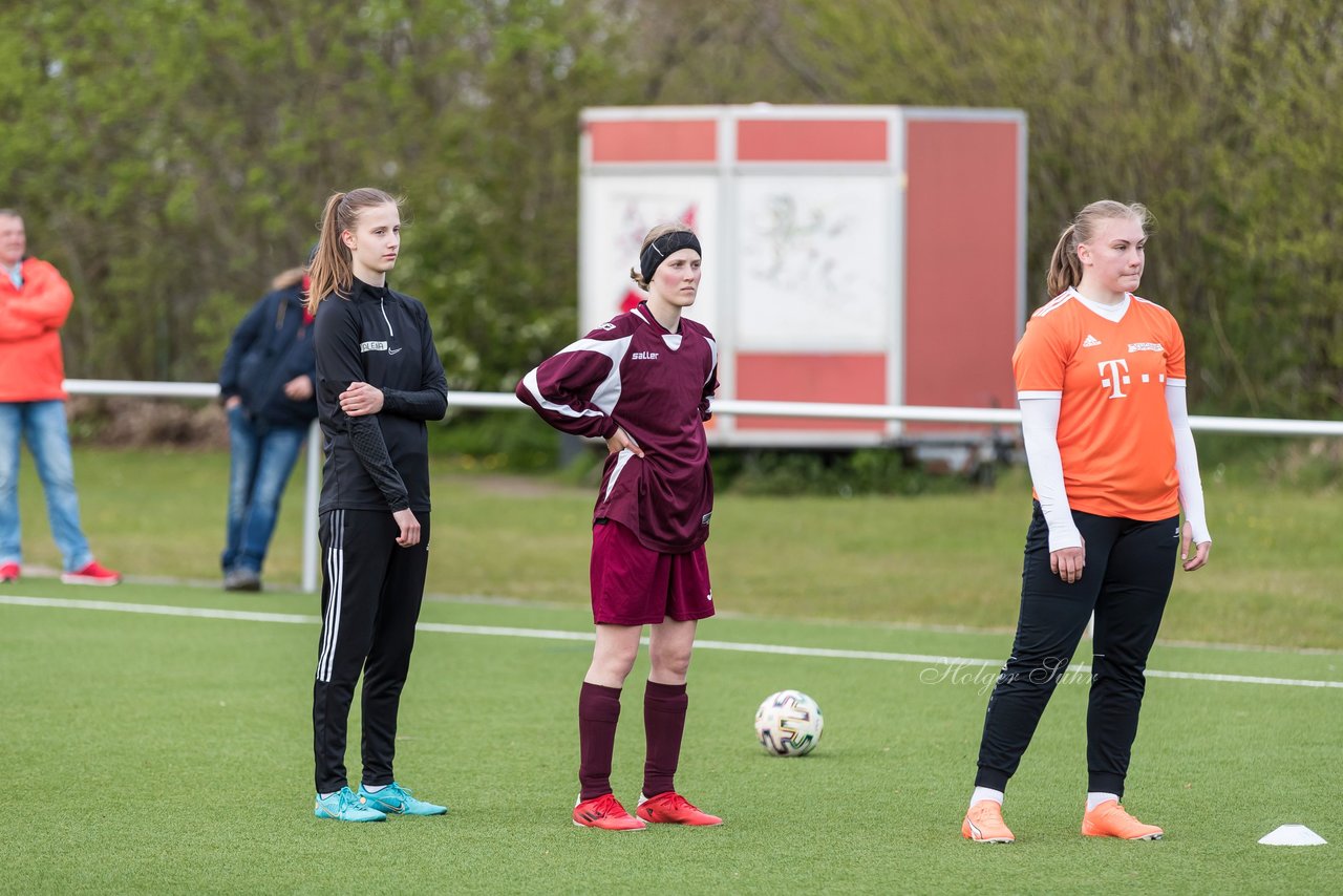 Bild 118 - Co-Trainerin der Frauen Nationalmannschaft Britta Carlson in Wahlstedt